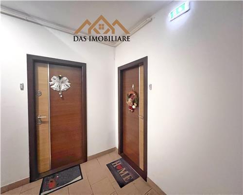 Apartament 3 camere, bloc nou , etaj intermediar , str. Republicii