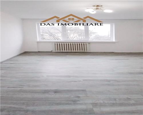 Apartament cu 3 camere, etaj 4 din 4 cu acoperis nou, zona Petre Dulfu