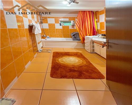 Apartament 2 camere, decomandat, etaj 5, zona RFN