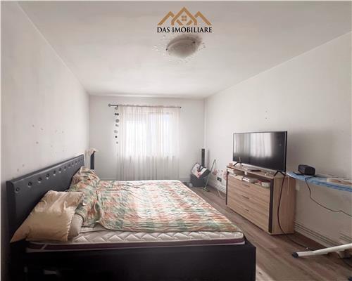 Apartament 2 camere, etaj 1 cu loc de parcare, bld . Bucuresti  59A