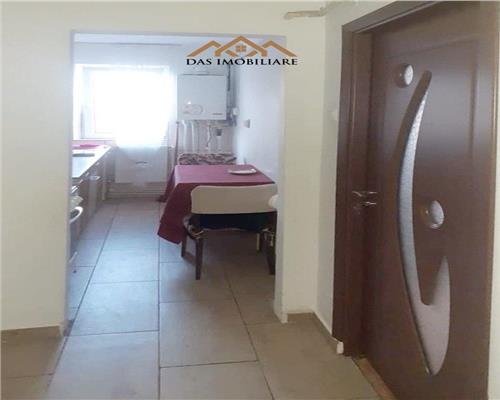 Apartament 3 camere, etaj 4 , str. V. Babes, zona facultatii