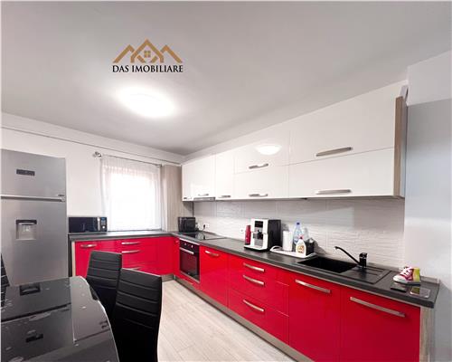 Apartament 4 camere decomandat, etaj 3,  Petru Rares cu boxa