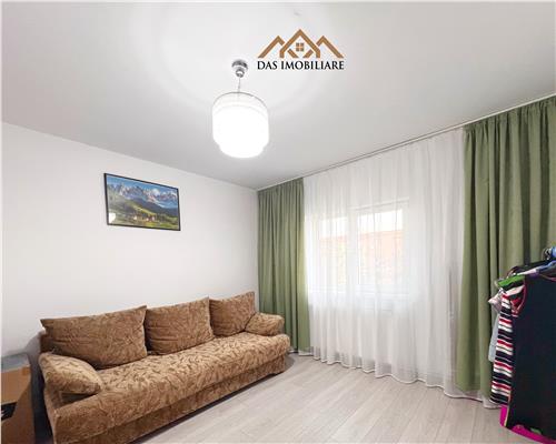 Apartament 4 camere decomandat, etaj 3,  Petru Rares cu boxa