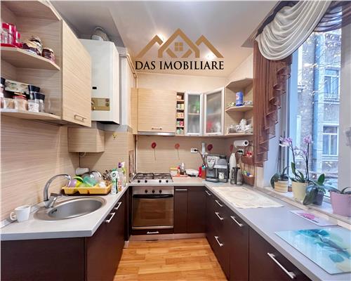 Apartament 2 camere decomandat, etaj 1 , str. Nicolae Iorga