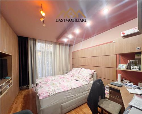 Apartament 2 camere decomandat, etaj 1 , str. Nicolae Iorga